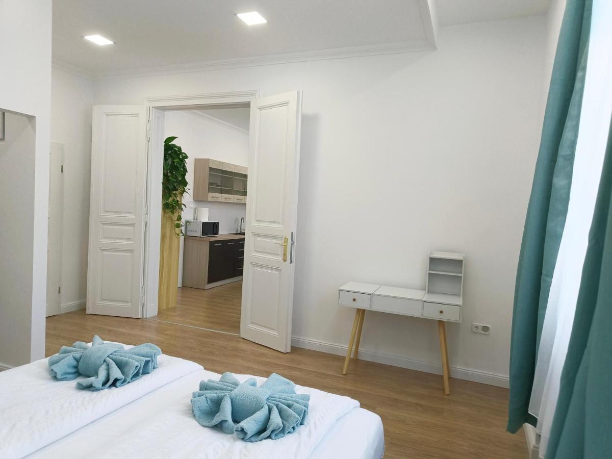 Ruyi Holiday Sopron Exterior foto