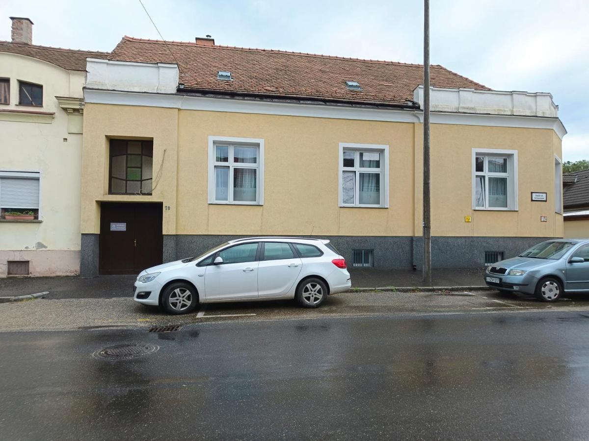 Ruyi Holiday Sopron Exterior foto