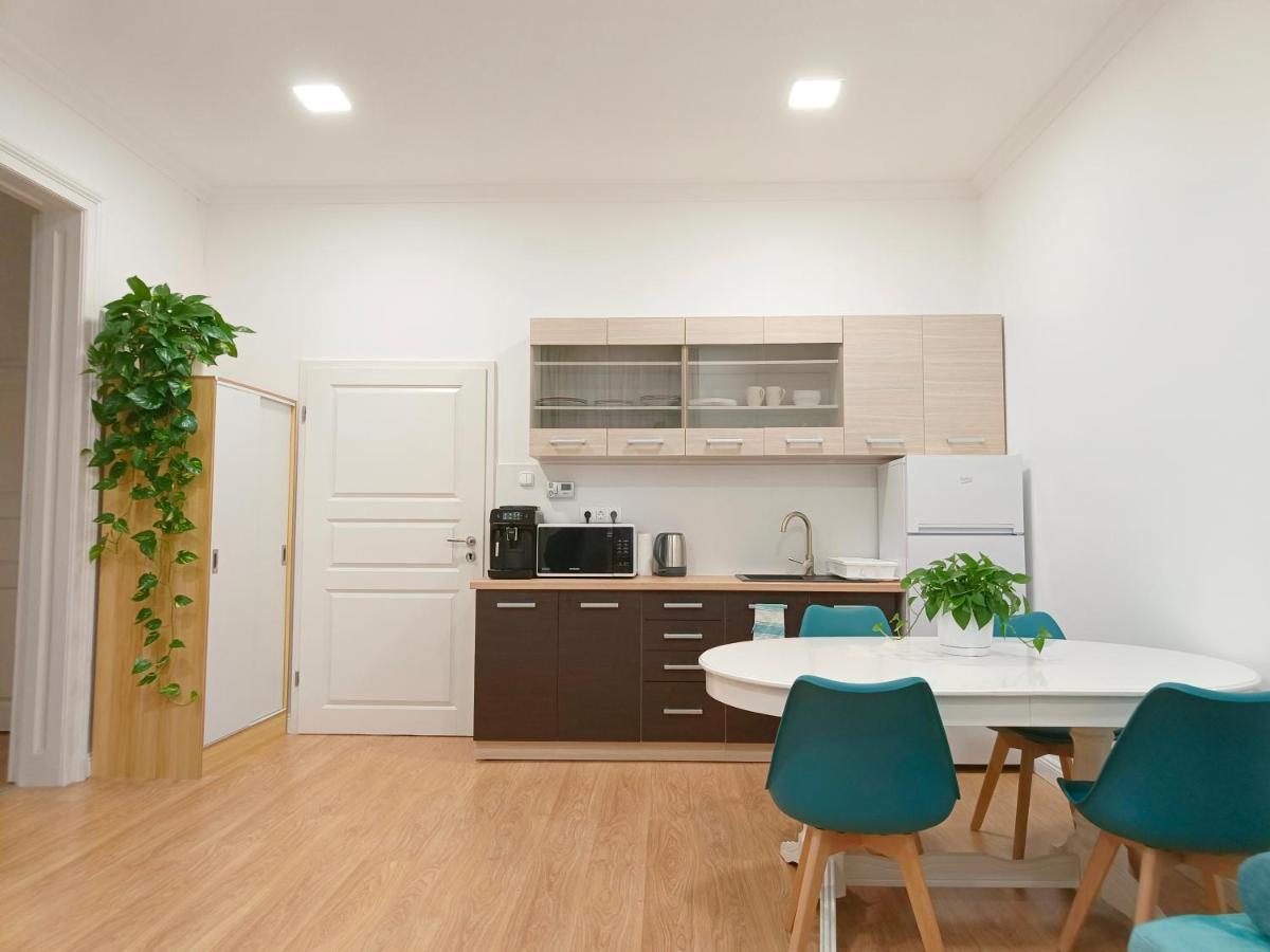 Ruyi Holiday Sopron Exterior foto